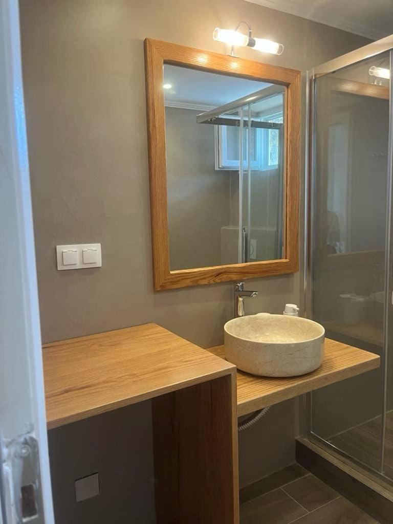 Milesian Suites Adamantas  Ruang foto